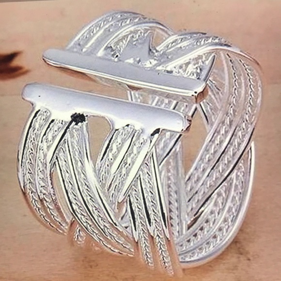 Brand New Women’s Sterling Silver 925Claw Ring - Picture 2 of 5